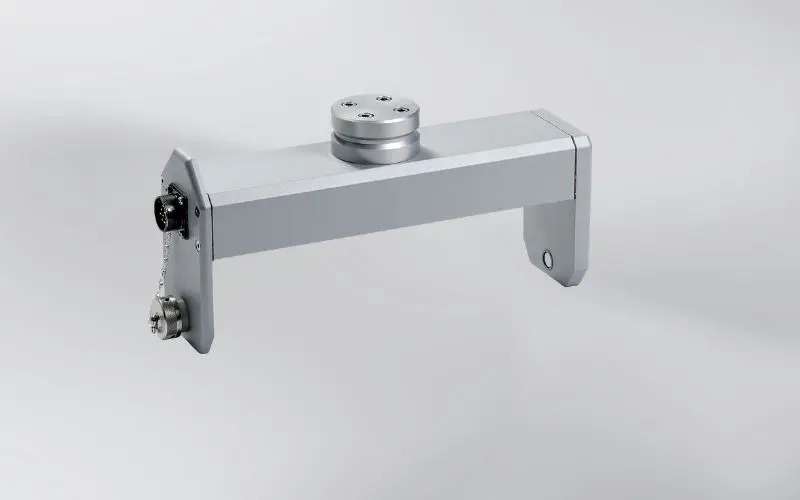 Ultraschall-Sensor für Nivelliereinrichtungen